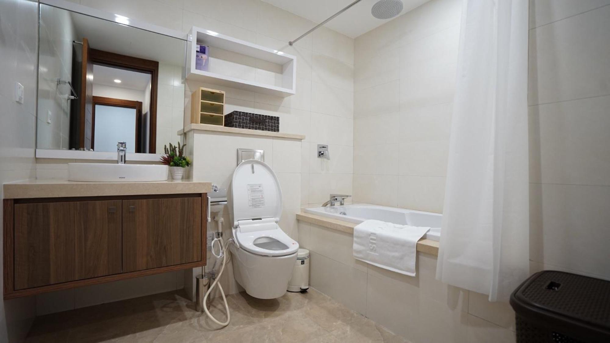 Qmp - Vinhomes Metropolis Hanoi Exterior photo